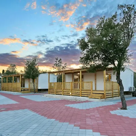 By The Sea - 17406 شقة Pašman